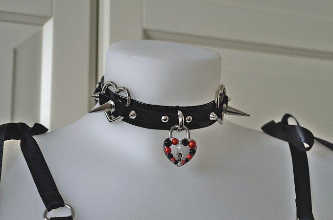 Choker cadenas et piques -  'TILL DEATH - COLLECTION SAINT VALENTIN 