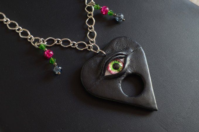 COLLIER OUIJA ET OEIL EN CUIR - OCCULT LUXURY