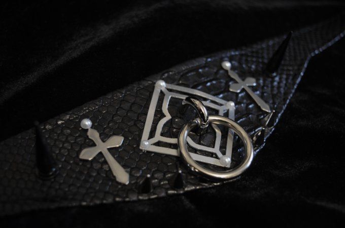 Choker ACTE II - LUX IN TENEBRIS 