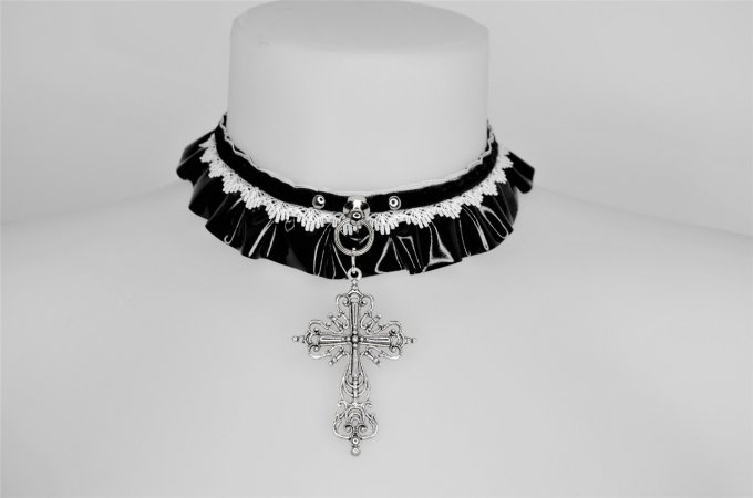 Choker croix gothique en vinyl noir, bijou grunge pour femme